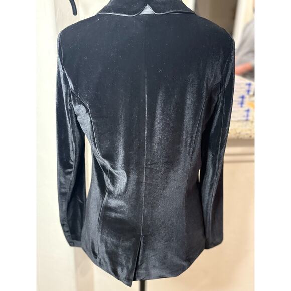 Vici Black Velvet Blazer Tuxedo Jacket NEW Size small 4-8 MSRP $198 - Picture 4 of 9